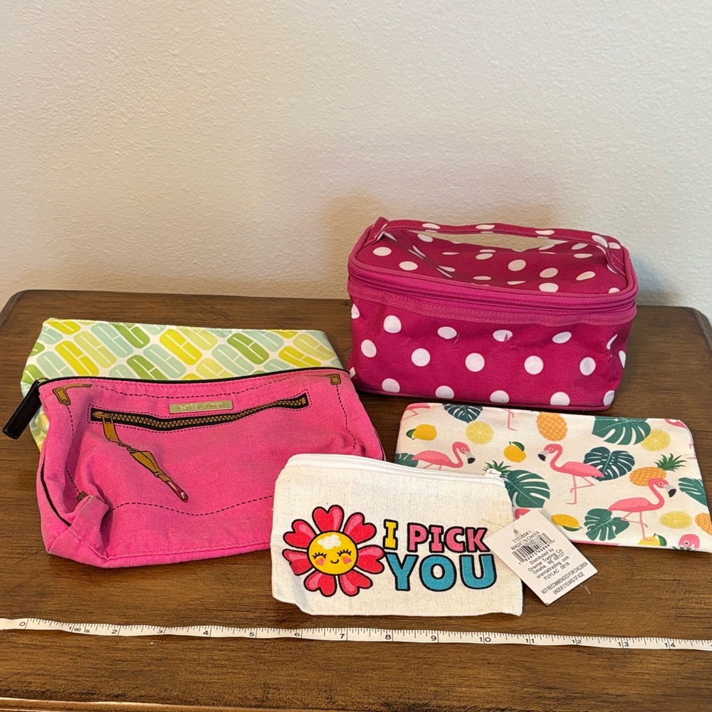 Bundle of makeup bags EUC